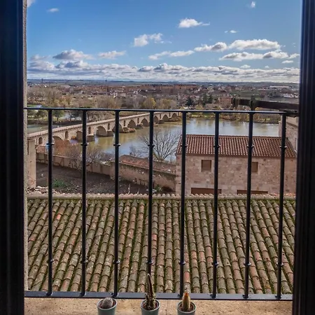 El Puente Zamora