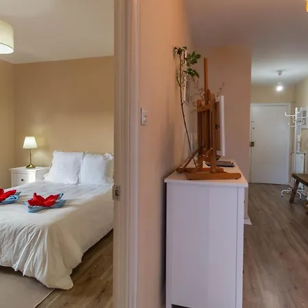 El Puente Apartment *